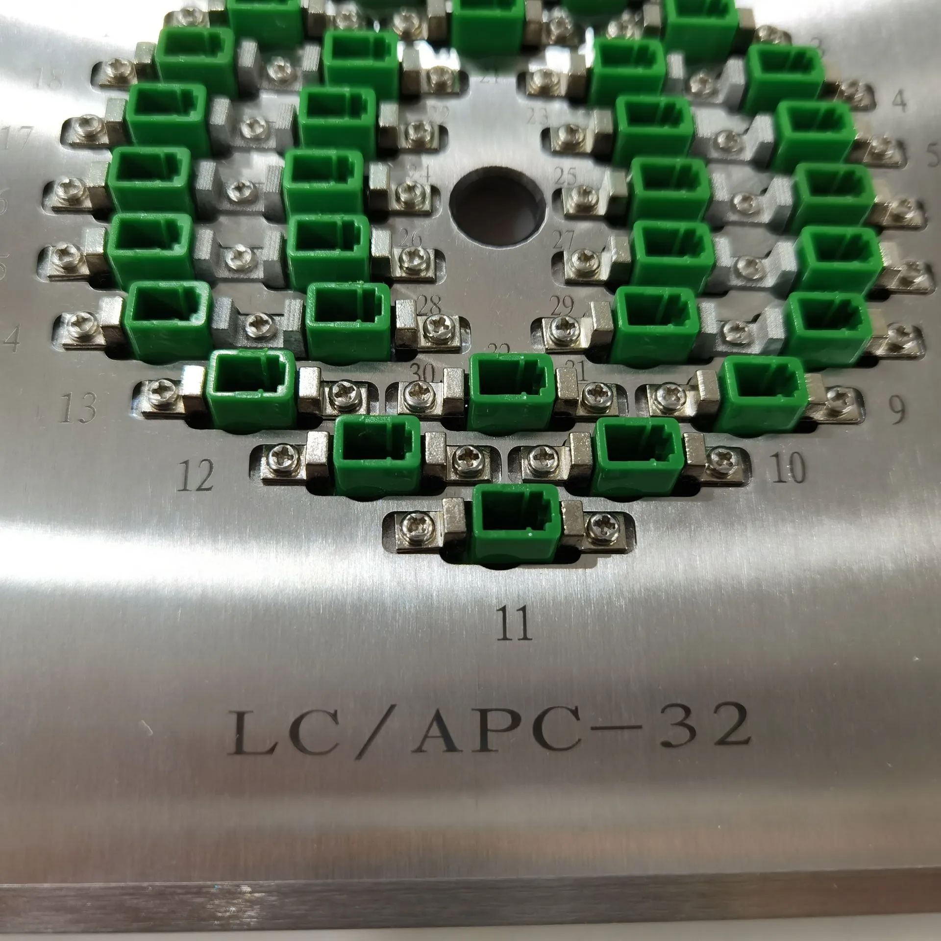 
32 Connector LC / APC Housing Fiber Optic Polishing Jig 
