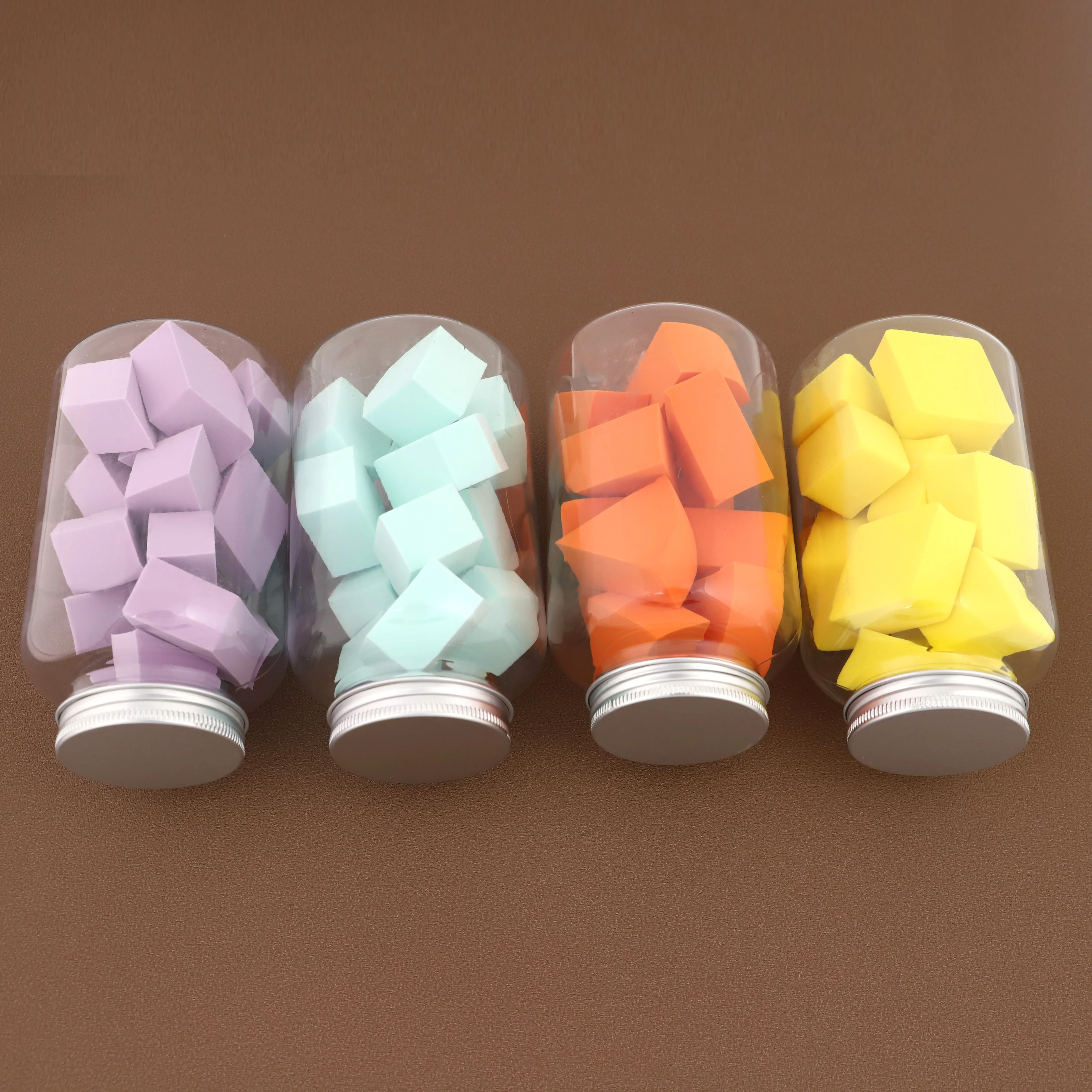 wholesale factory fluffy powder puff makeup sponges for all kinds of cosmetics beautiful blender holder