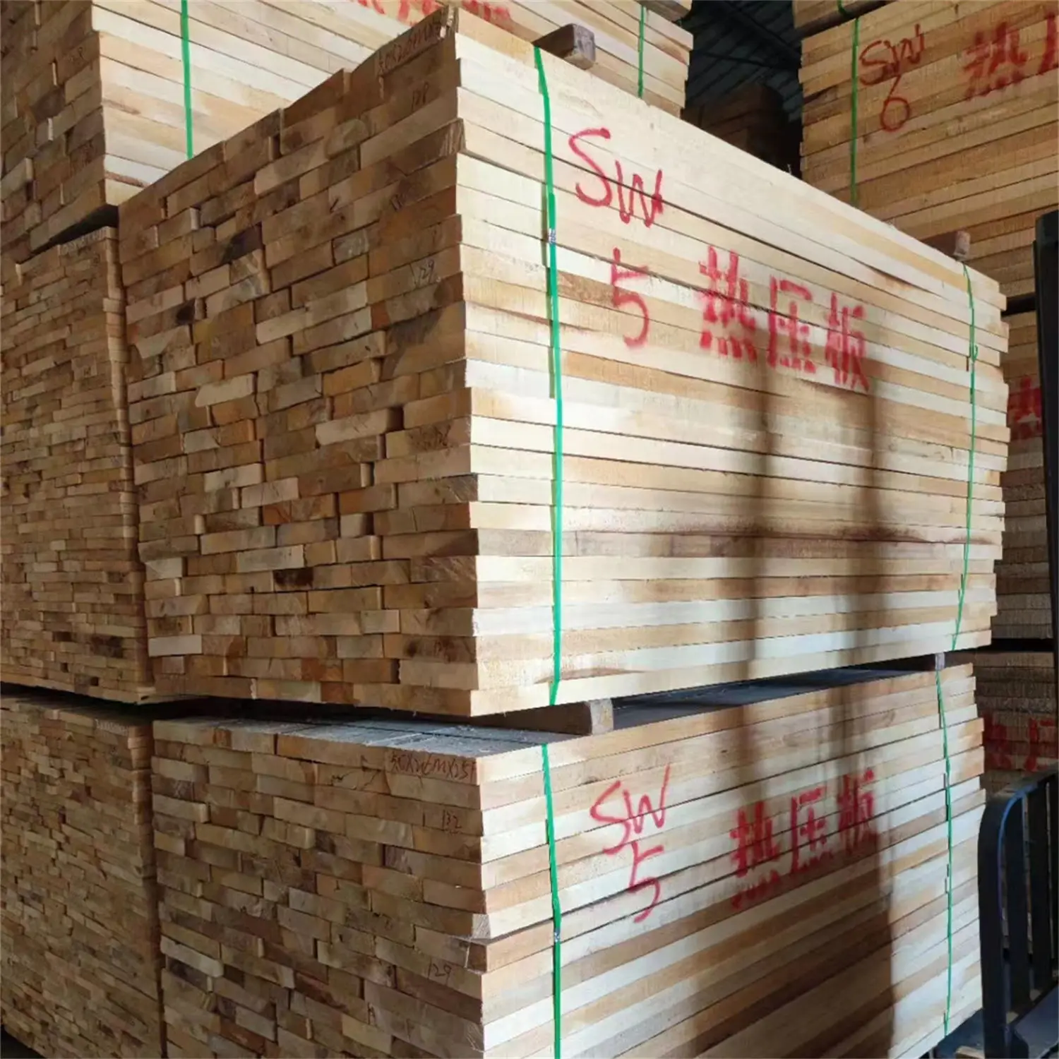 Hot Selling Factory Direct Supply Customized Specification Chinese White Poplar Sawn Timber