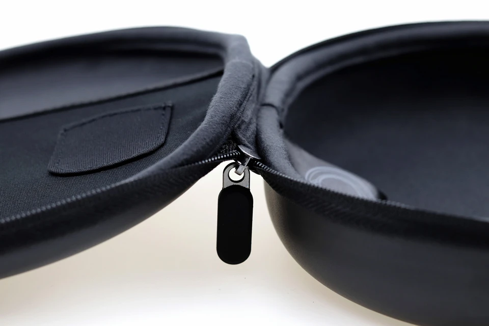 Headset and Headphones Carrying Protective USB Cable Organizer Storage Box Small Zipper Eva Hard Case for Headphones