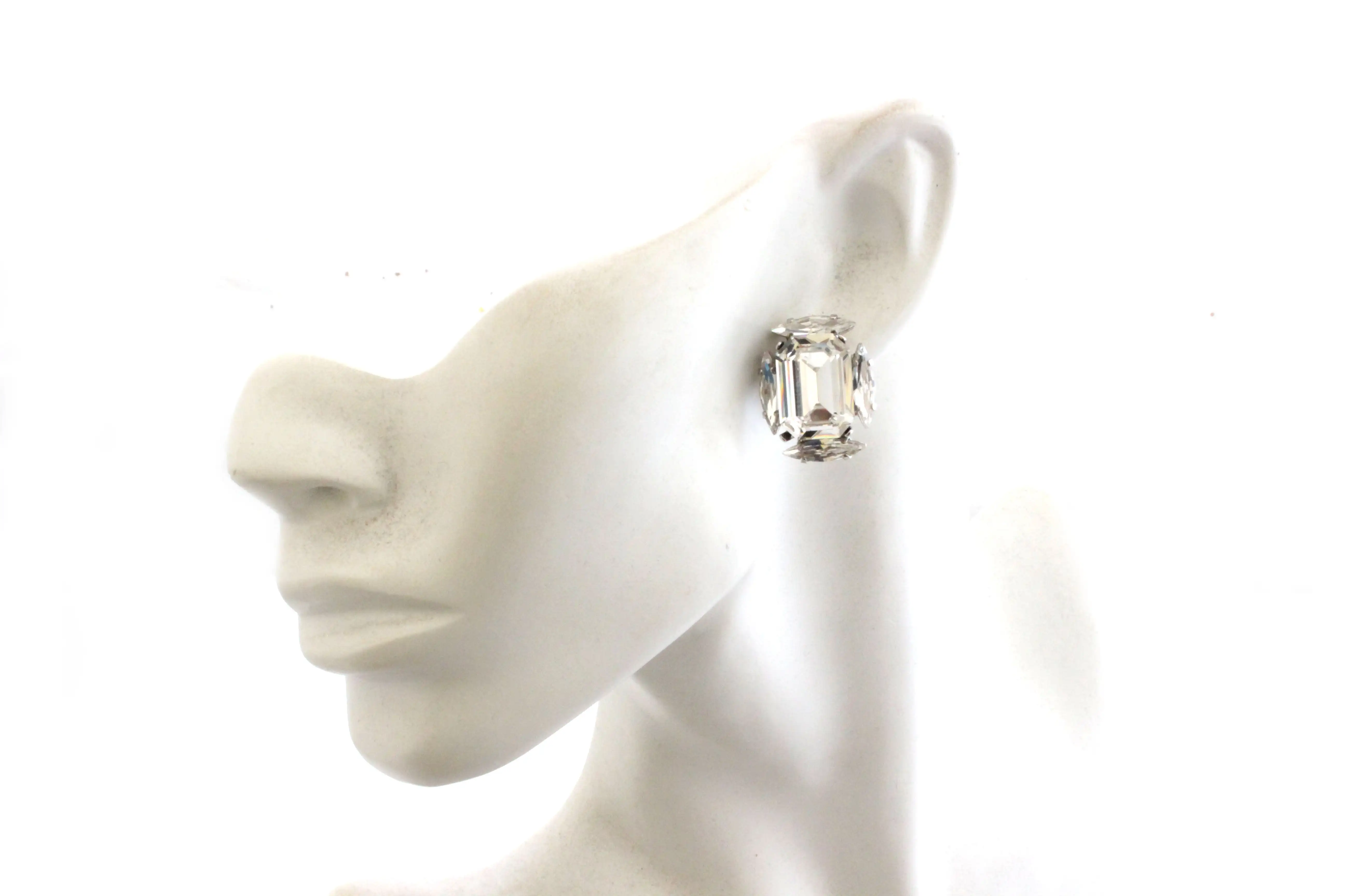 2022 New Design Exaggerated Crystal Stud Earrings Fashion Gold Plated Crystal Embellished Earring Studs Dynasty Panther Studs