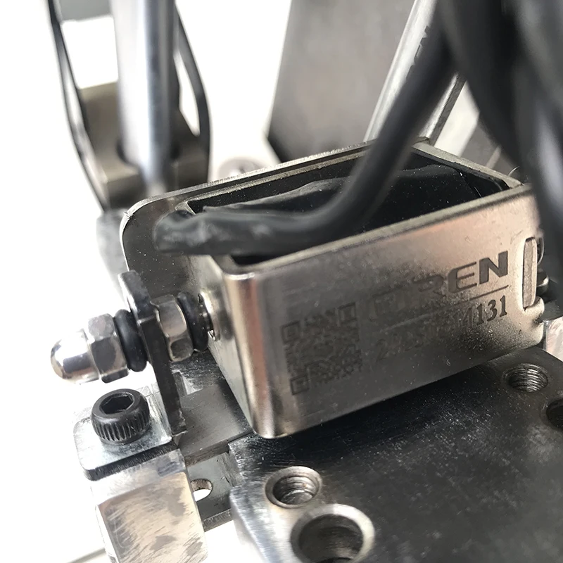 Hydraulic fastening machine Small nut riveting machine garment riveting equipment RN-DKJS