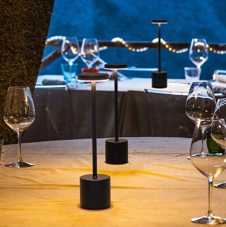 Nordic Wireless Restaurant Touch Table Light Modern Luxury USB Cordless Rechargeable Led Desk Table Lamps