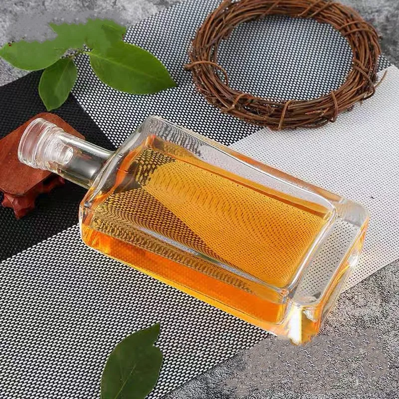 Custom Logo Hot Sale Customizable Flint Empty Heavy Glass Vodka Bottles for Liquor Wholesale