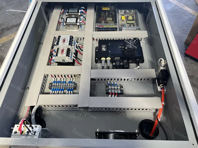 laser welding machine 3000w swing gun handheld fiber laser welding and cutting machine welding quality good Laser Welder