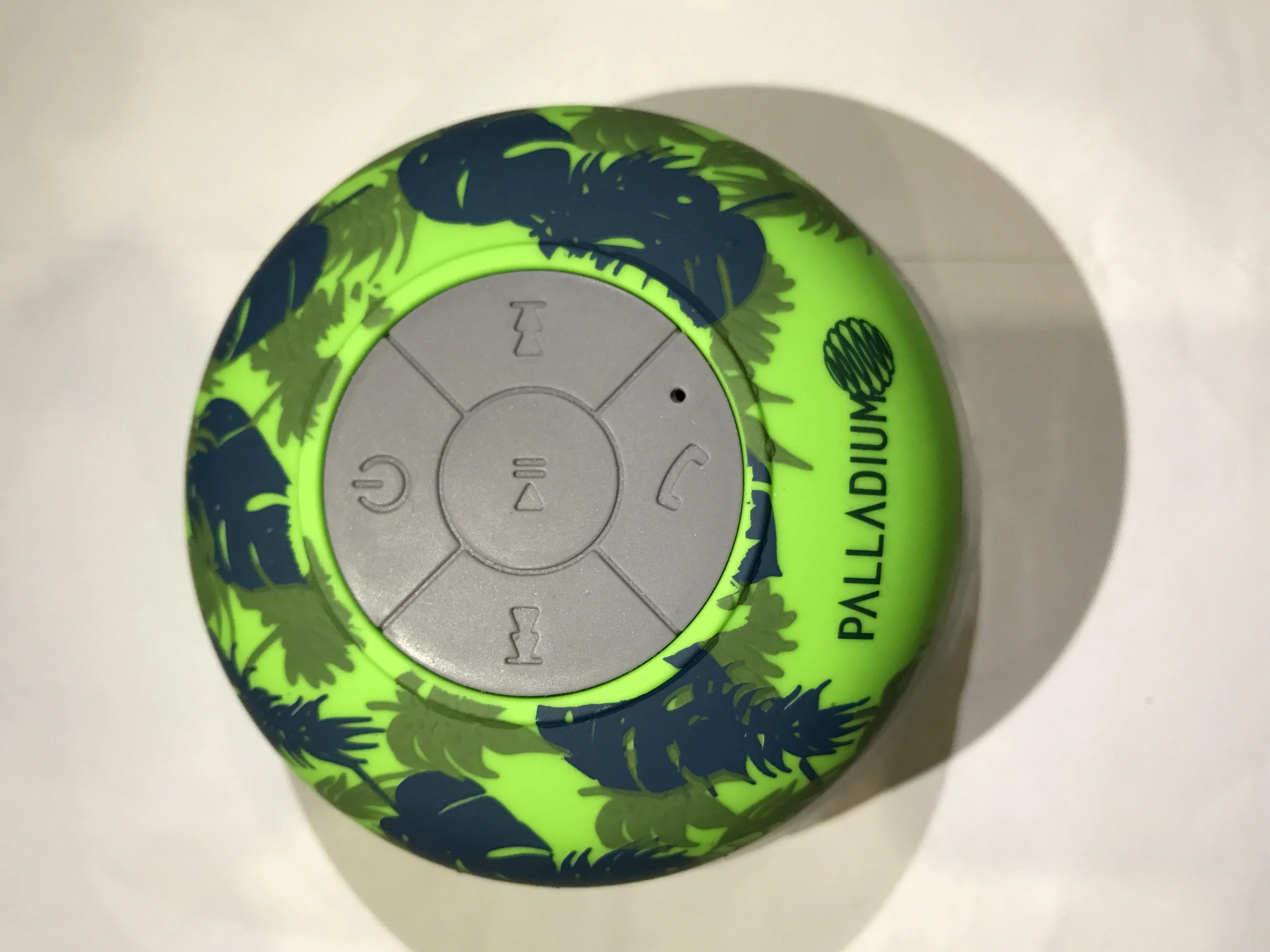 Portable car speaker waterproof suction cup bathroom speaker professional audio wireless speaker