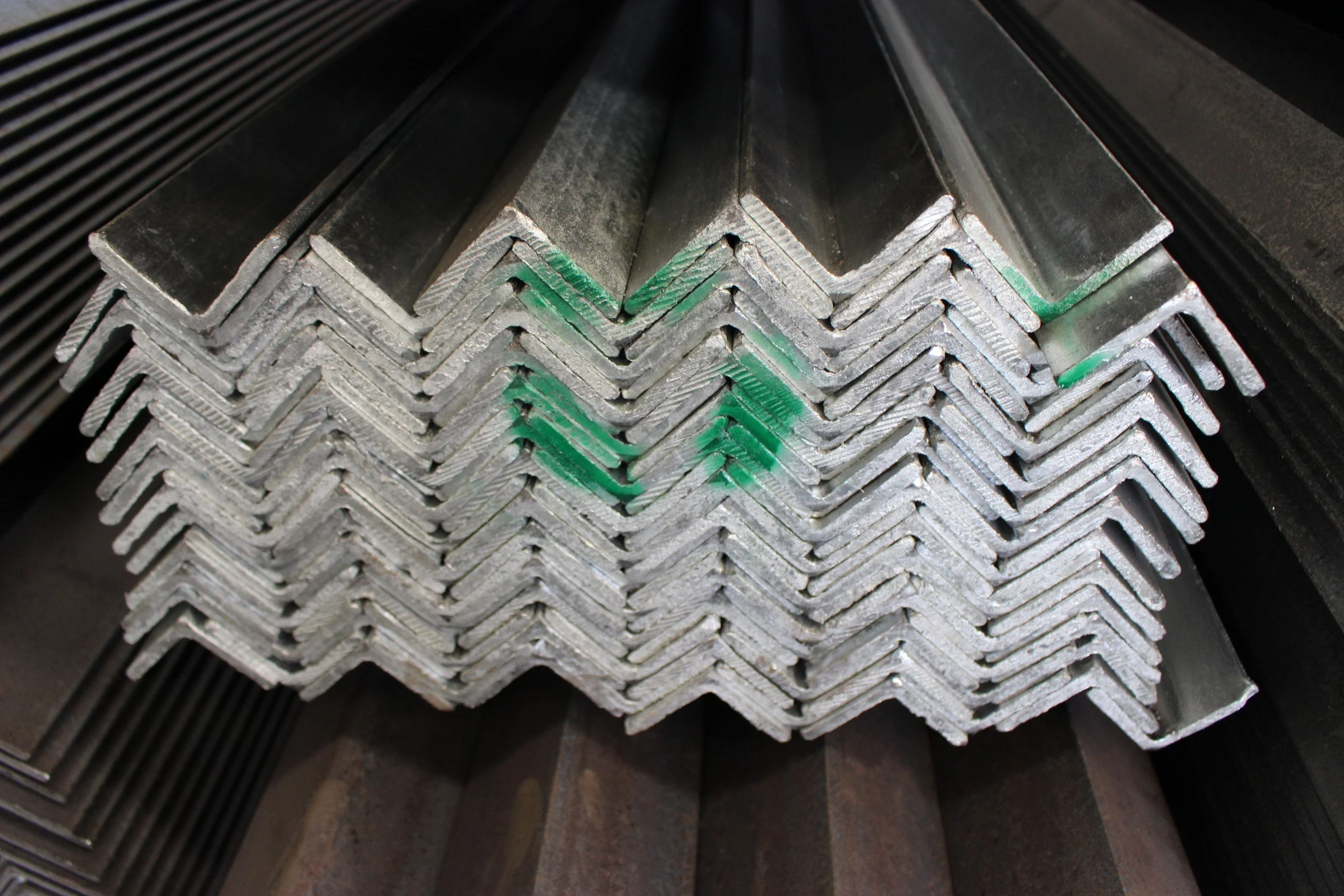 China Steel Bar Hot Rolled Low Carbon Angle Steel ASTM Steel Angles prices