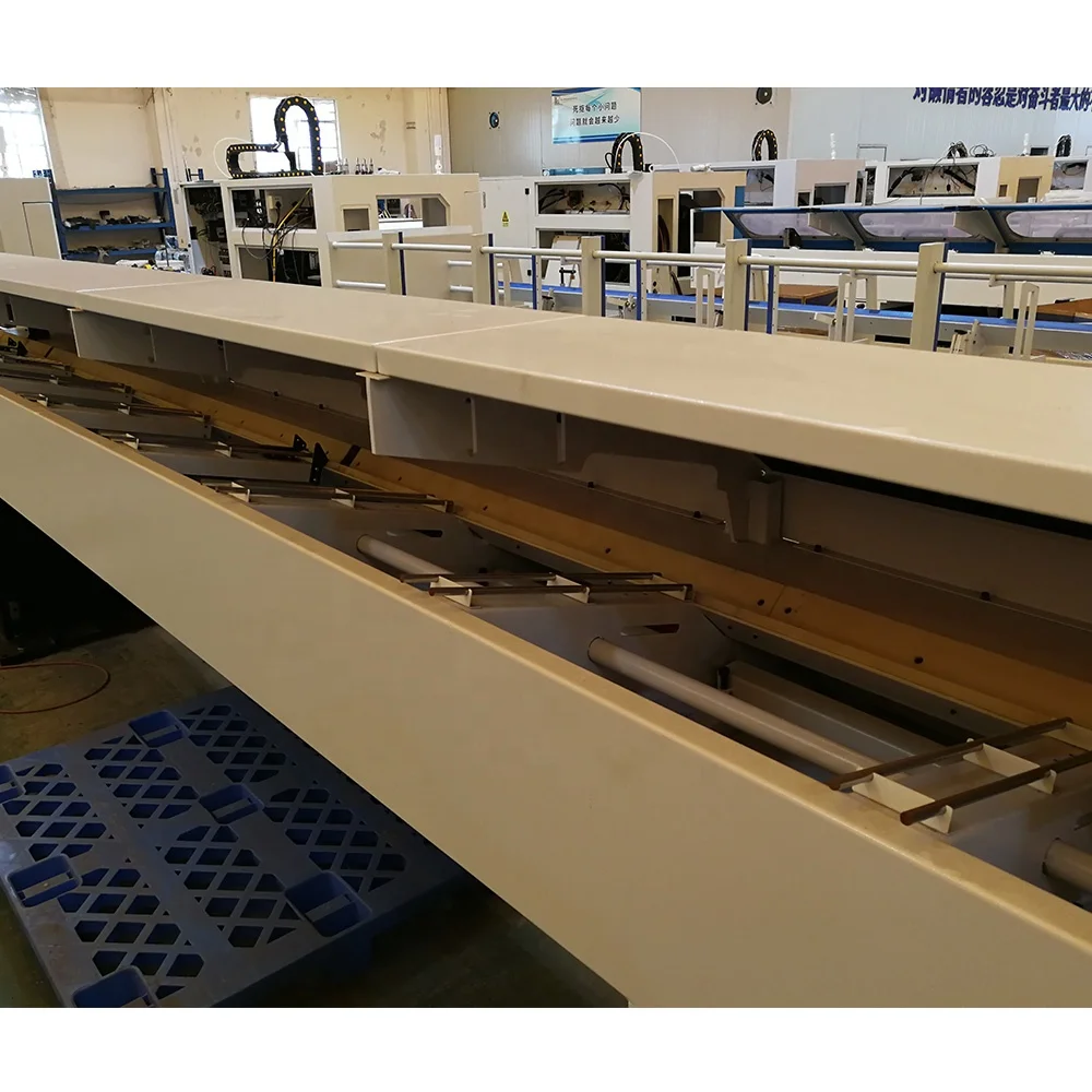 
China 2000w hot sale auto parts metal steel pipe tube fiber laser cutting machine price 