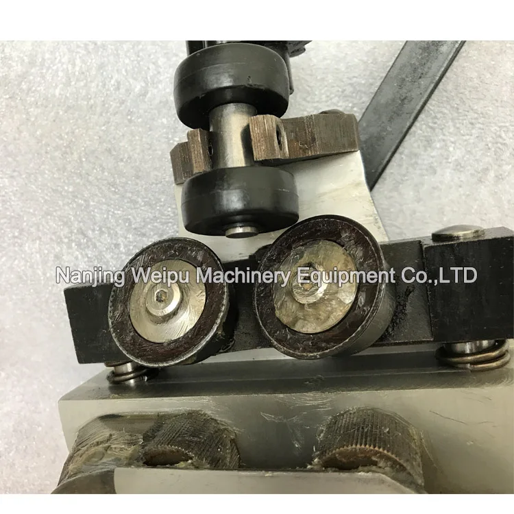 Portable Curved Air Duct Lock Seam Closing Machine