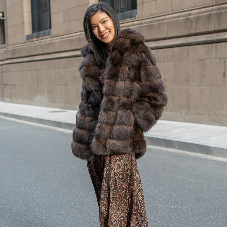 Competitive Price Fashion Fur Coat Suit Collar Classic Short Style Real Mink Sable Fur Coat For Women