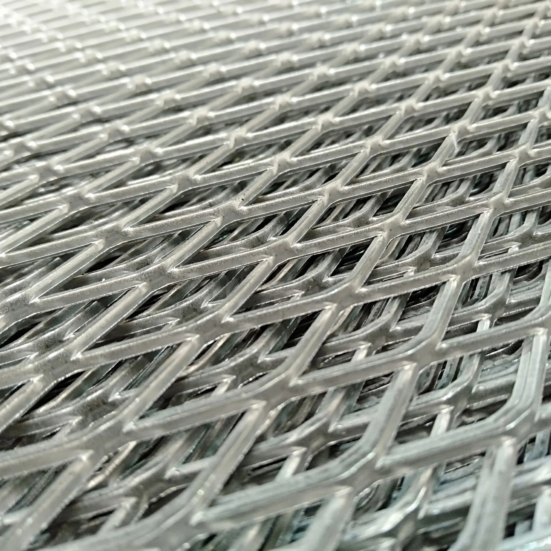 Hot Dipped Galvanized China expanded steel mesh factory export metal mesh