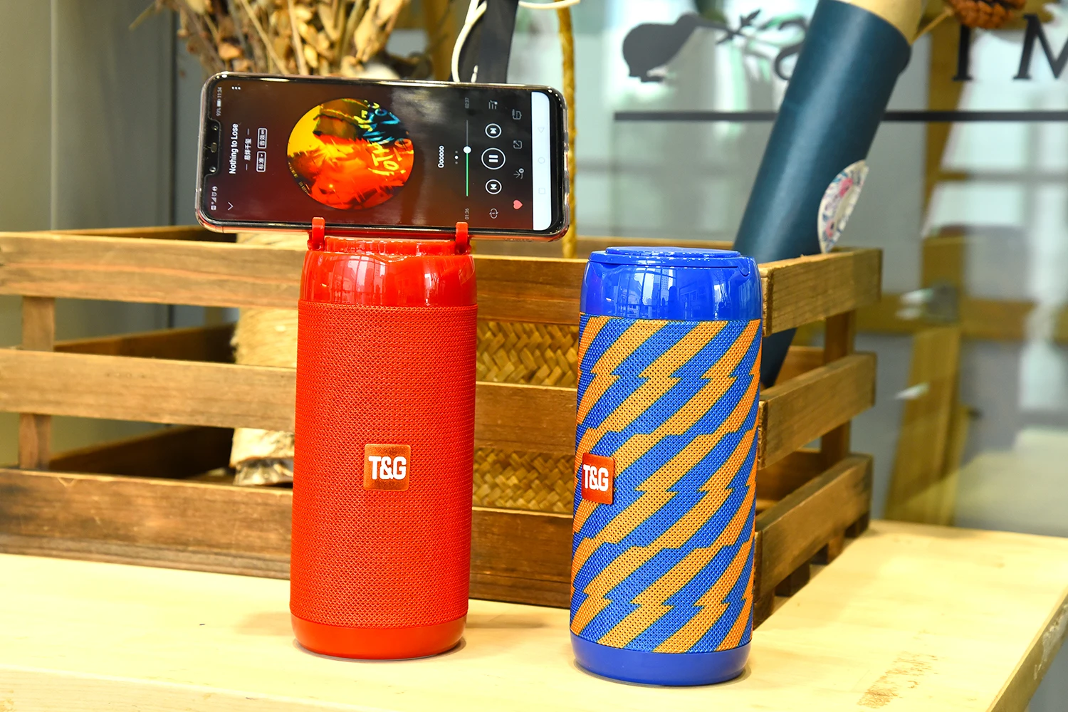 TG113C Column Mini Portable BT Speaker with FM Radio TF Card Wireless Loudspeakers & Phone Holder portable with Perfect Sound