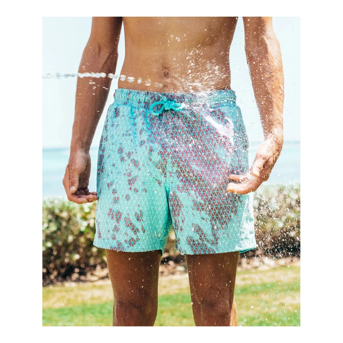 
Fashion Printed Quick Dry Breathable Beach Shorts Men Swimwear Shorts Couple Swimming Trunks Color Changed Summer Beach Shorts 