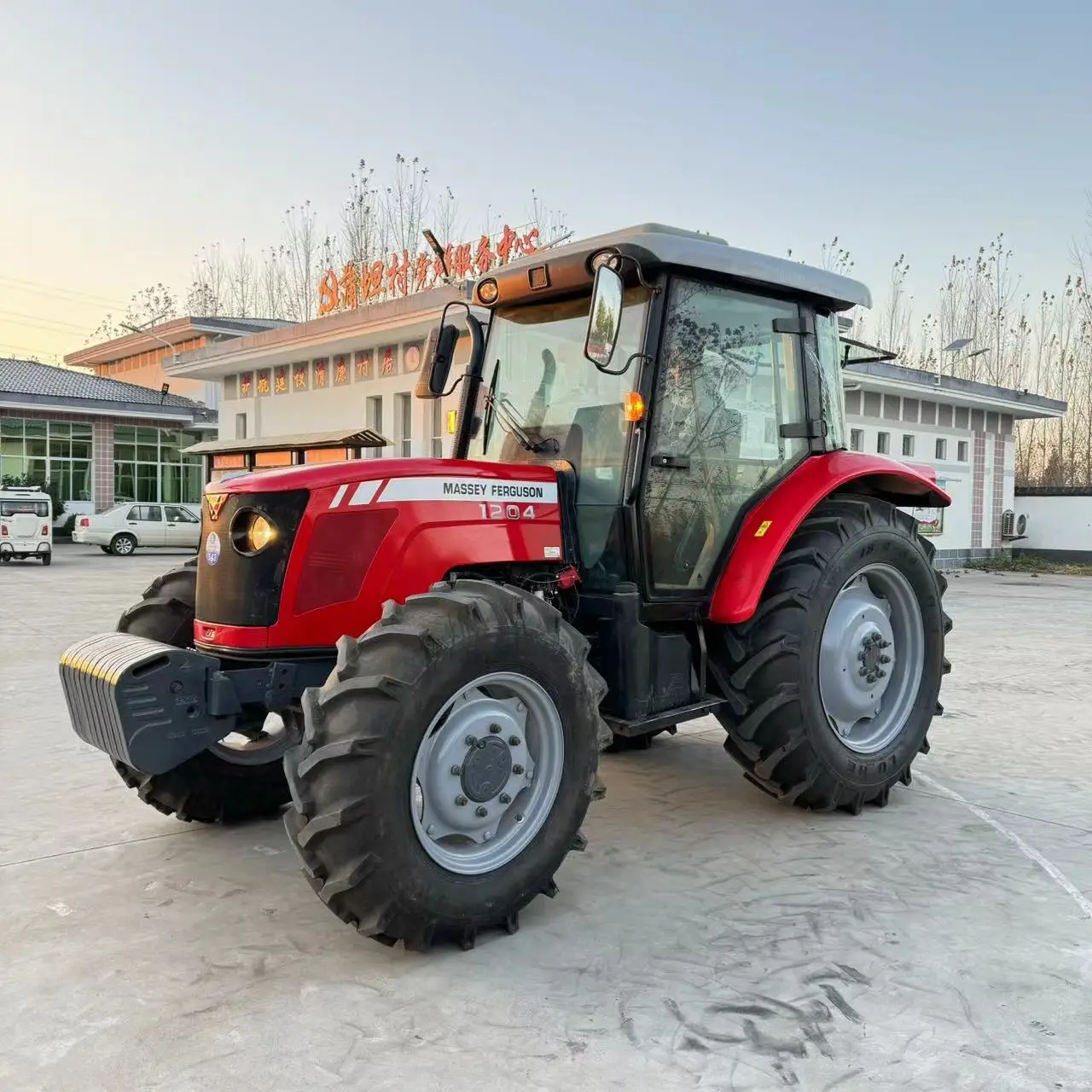 Сельскохозяйственная техника Massey Forguson 100 л.с. 4x4 сельскохозяйственный трактор Lt1304 колесный садовый хорошая цена в наличии