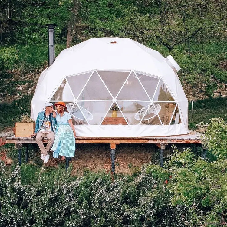 2022  New Style 4 Diameter White Pvc Waterproof  Dome Tent Transparent Greenhouse Hotel Resort Dome House Tent