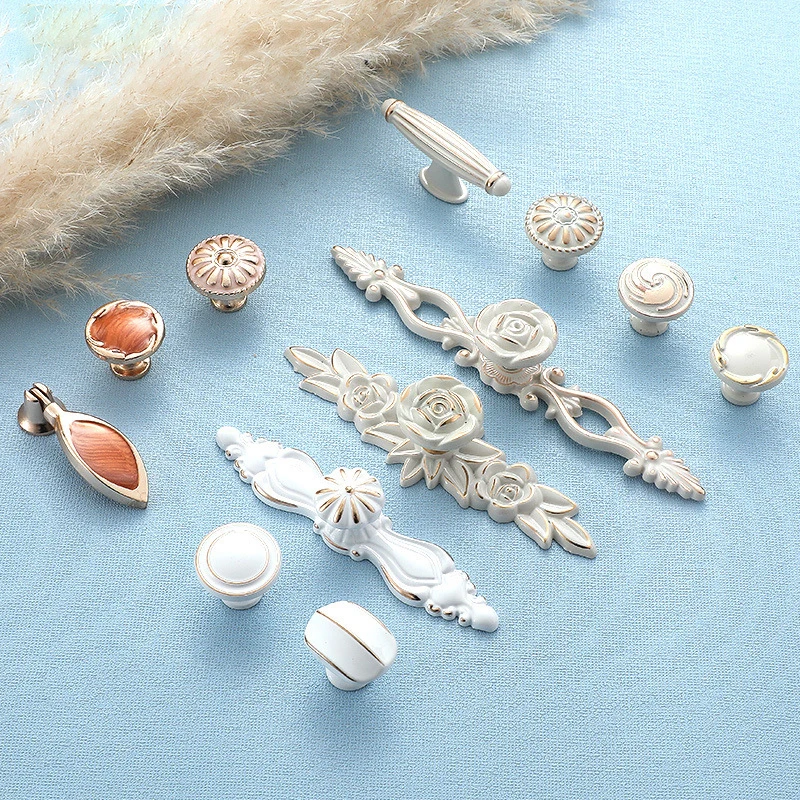 Gold Luxury Furniture Hardware Brass Cabinet Knob and Handle