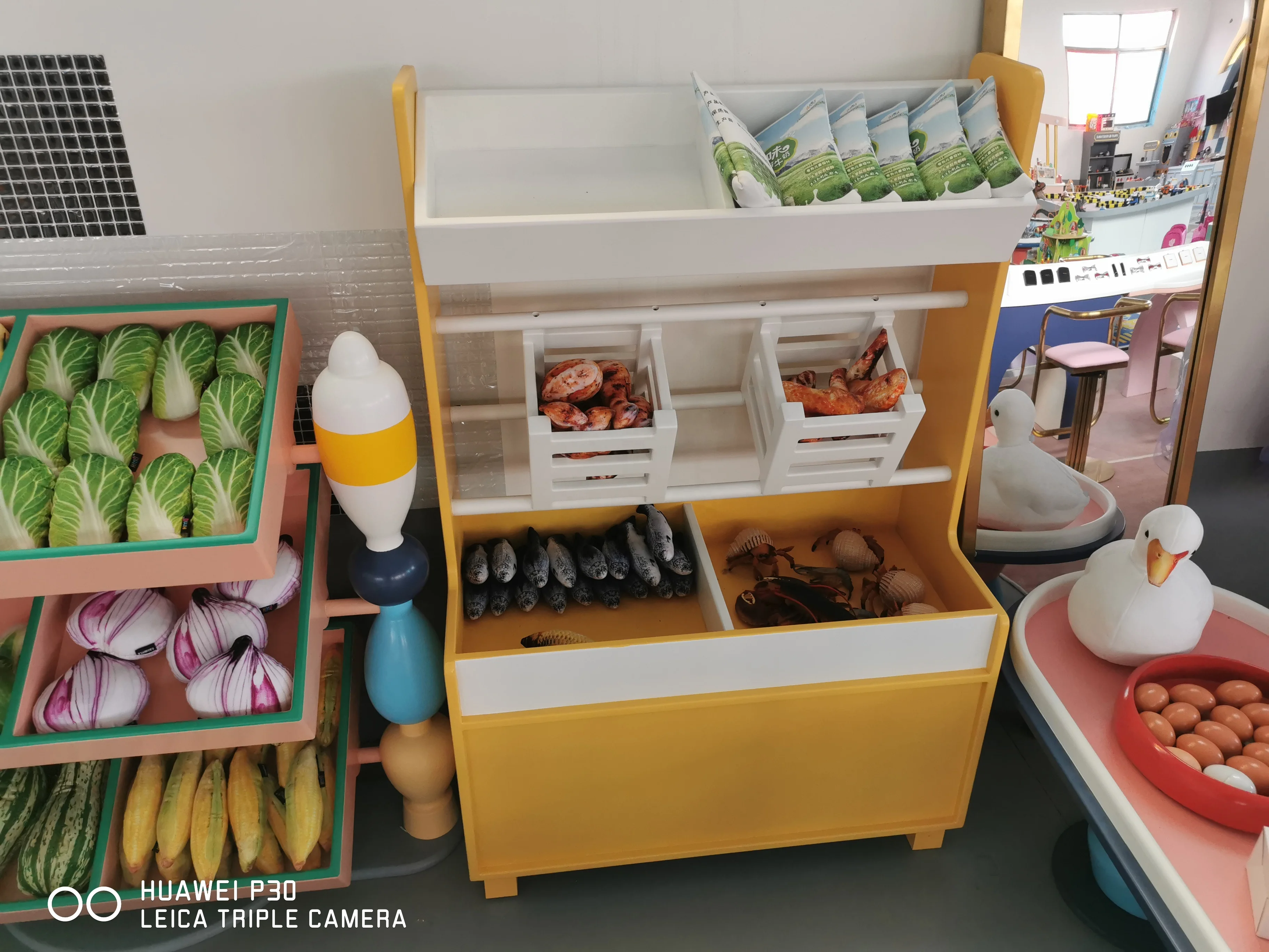 Bonhong Cosplay Science Center Museum Children Customized Role Play game Uniform Facility for kids