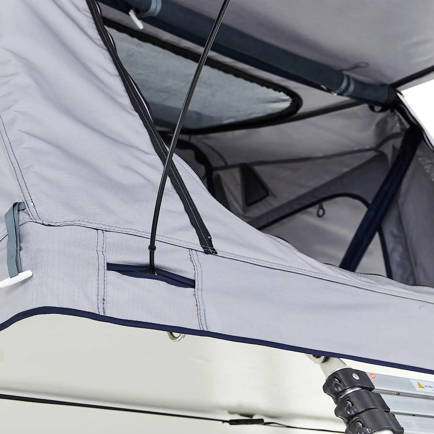 Outdoor travel Multiple models roof top tent 2023 hard top roof top tent 4 person