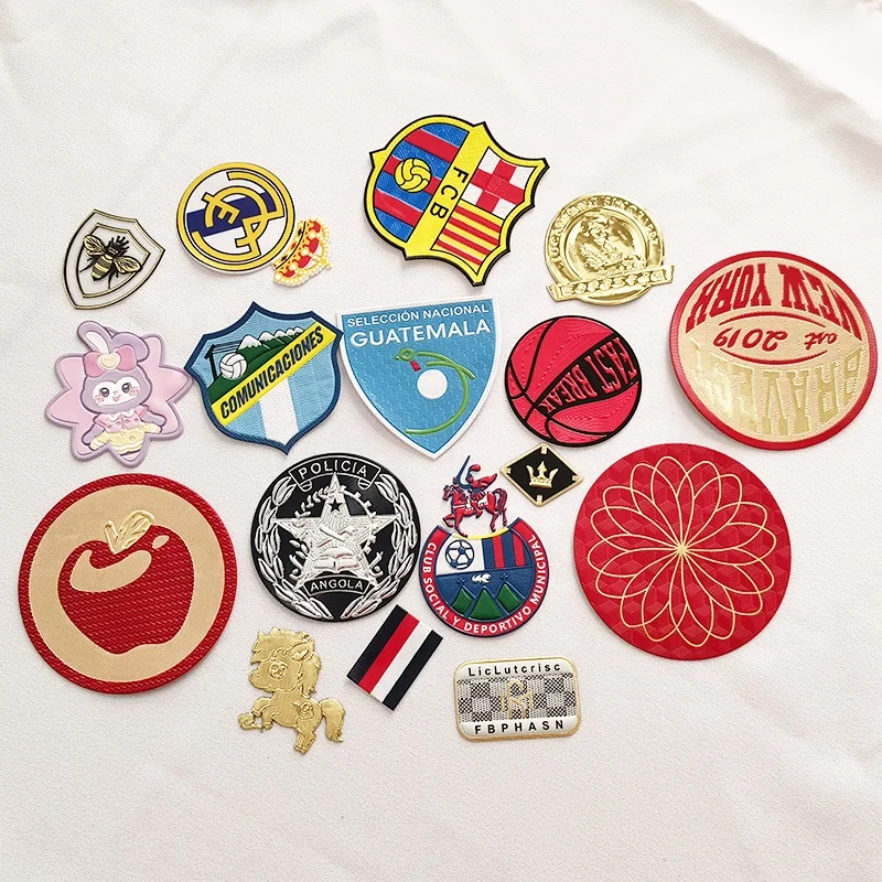 Custom Fashion design leather patch labels Silicone Sustainable hang tag metal logo Heat transfer printing for garment