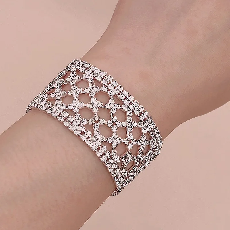 Hoyon  3cm  Diamond minimalist rhinestone crystal bracelet Wedding Bridal Crystal Bracelet Wholesale