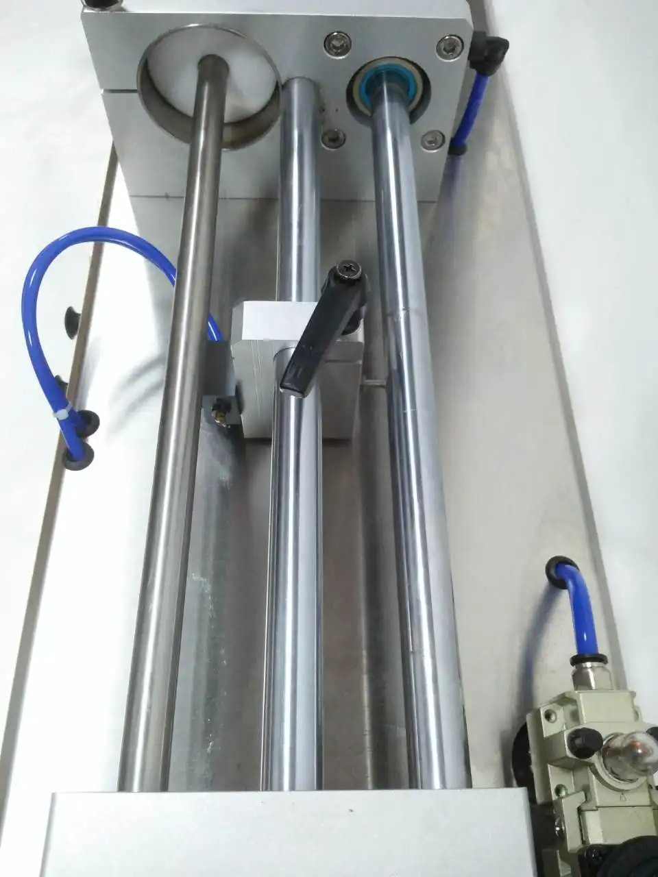 Best Selling Pneumatic Horizontal Single Head Cosmetic Cream Syrup Oral Liquid Production Line Filling Machines