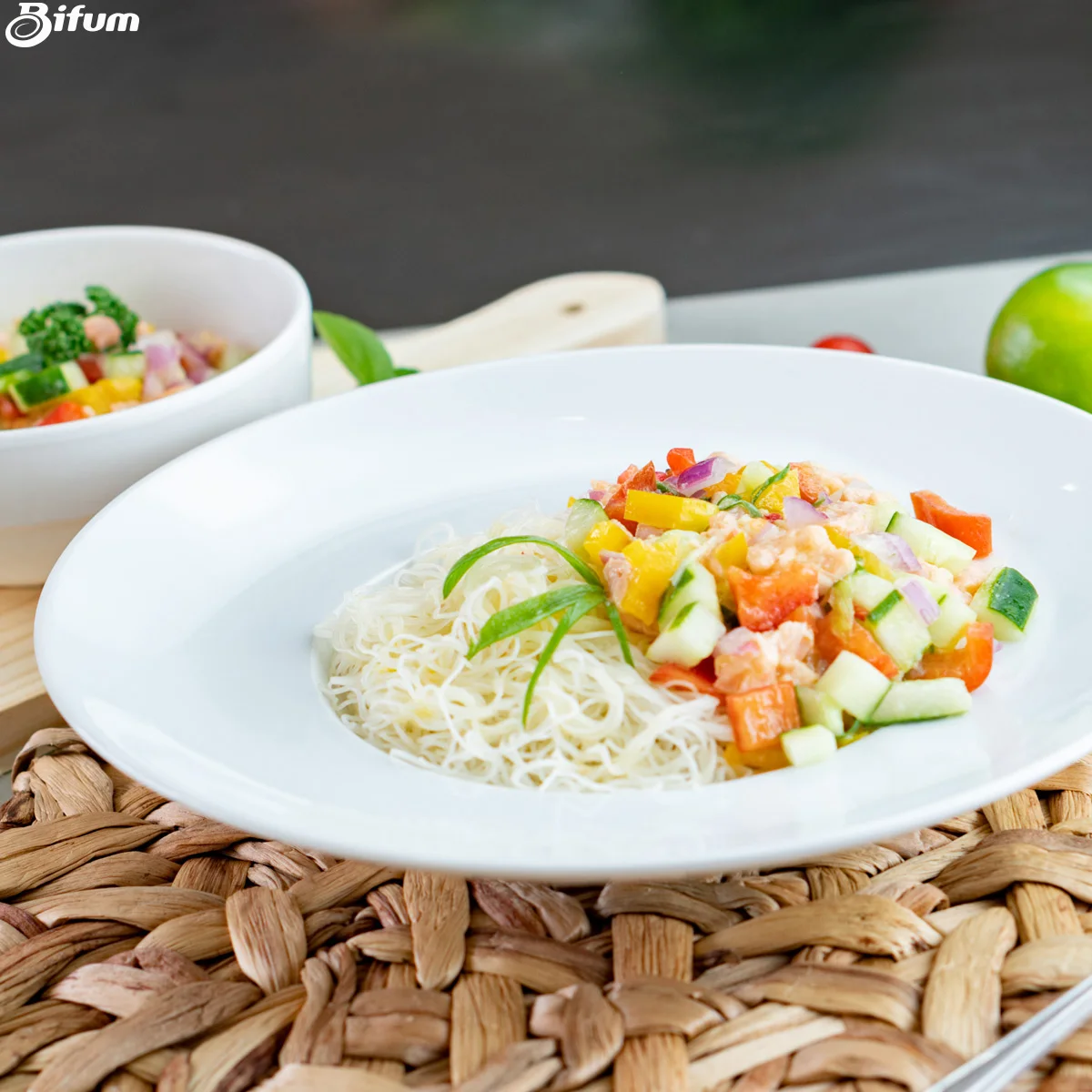 Wholesale Instant Vermicelli Noodles Vegan Food Bifum Original 500G Rice Noodle Gluten Free Food Dried Rice Noodle