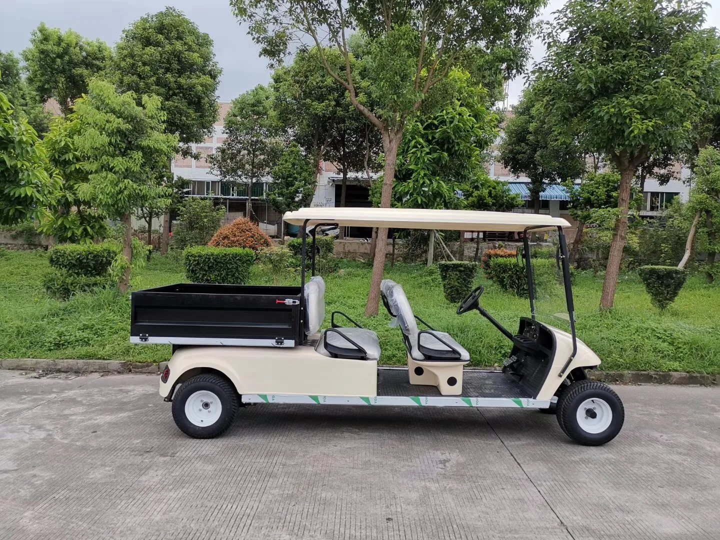 electric 4 seater mini  48v vintage golf buggy with rear cargo box  golf carts