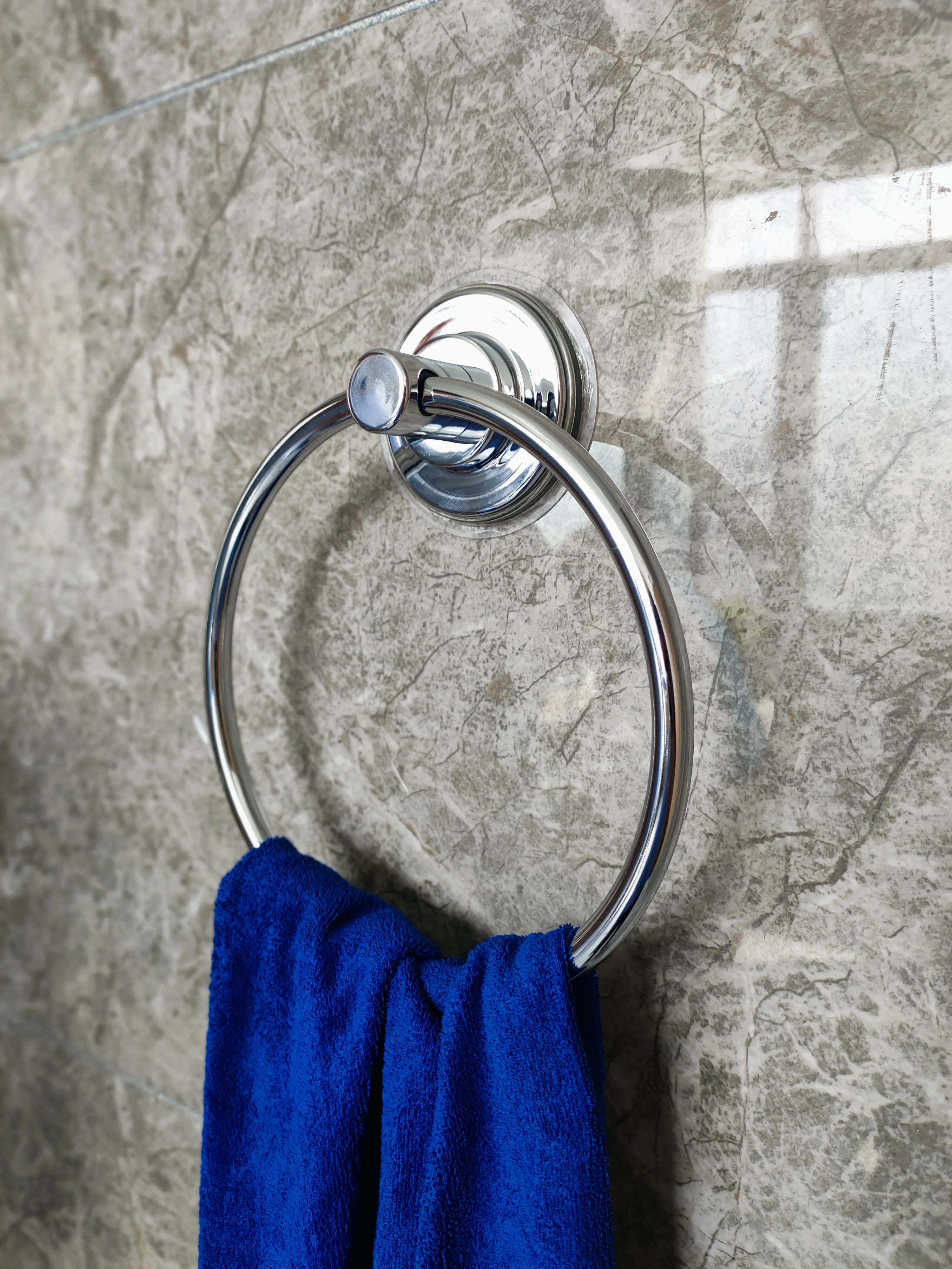 New Design  Steel Bathroom suction cup  Towel Storage Ring With Customized Service