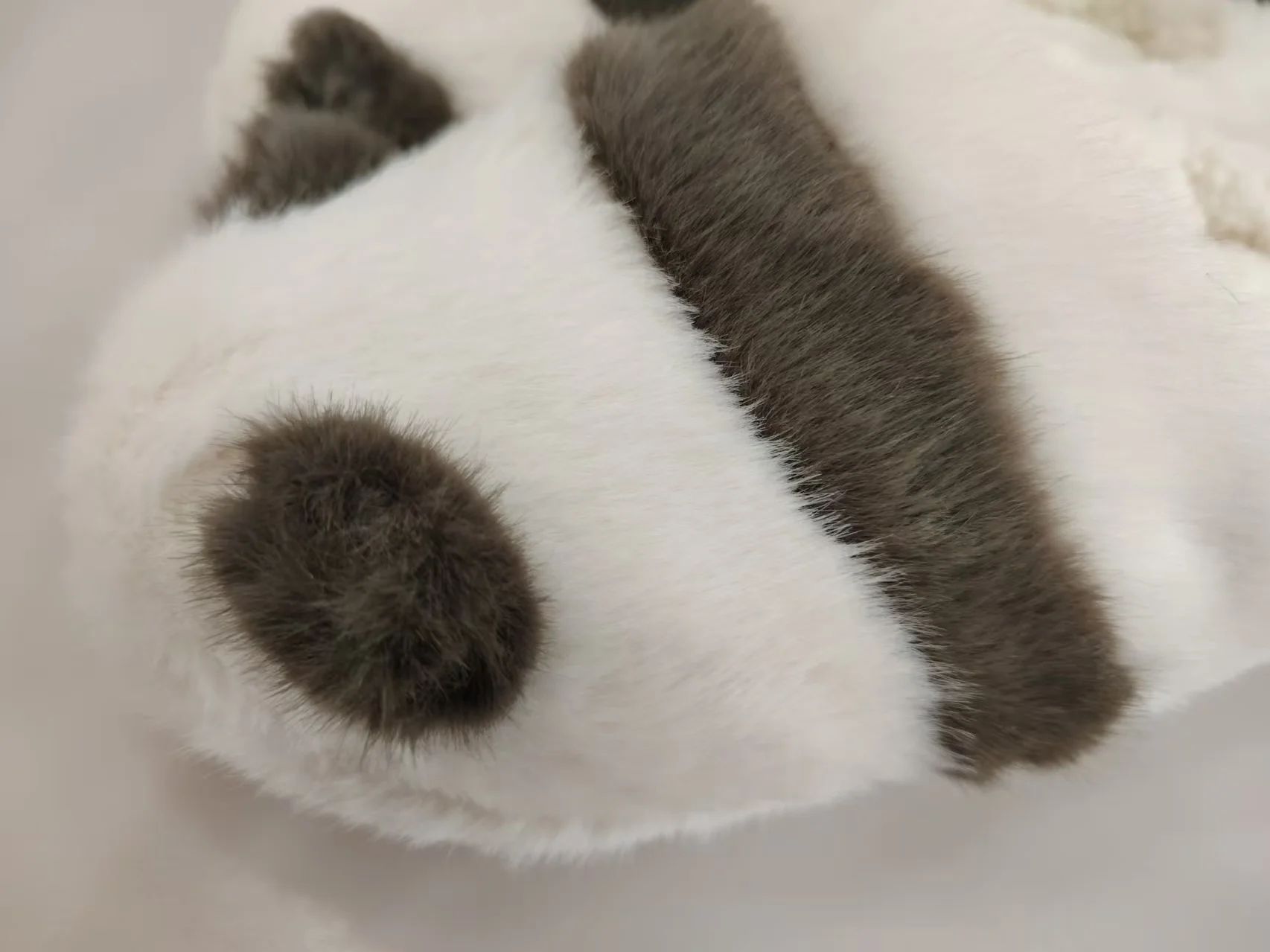 Factory price hot sale women cozy warm animal slippers ladies cute panda fuzzy plush slippers