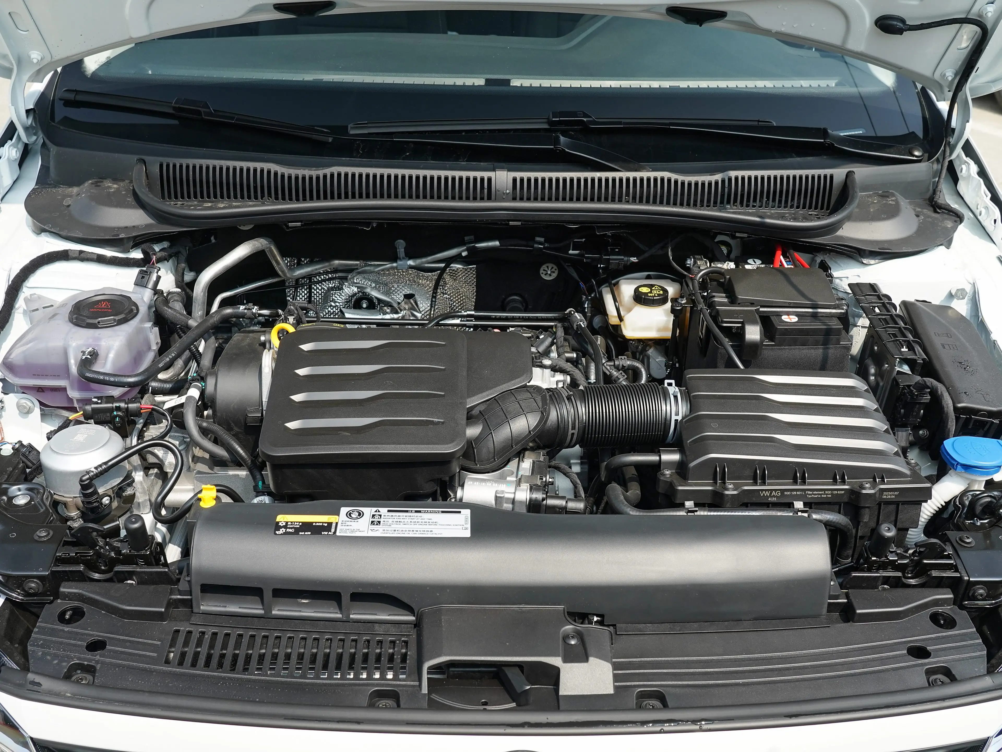Volk swagen Vw Polo Plus 2Fwd Gasoline New Car 1.5L 110ps L4 2023 Latest Vw Polo Plus 2023 1.5l Cheap Car from china In stock