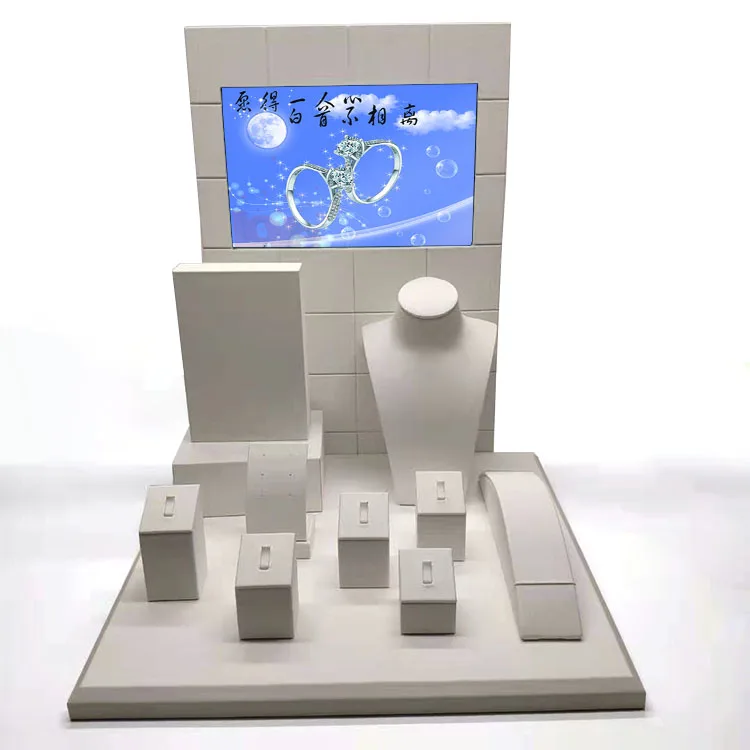 
China Travel Showcase Stand Rack Necklace Rustic Jewelry Wood Base Custom Jewellery Display Set Props 