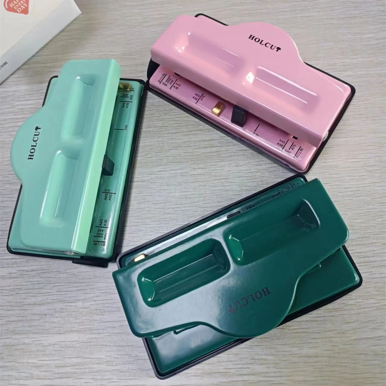 Candy Color Metal 4 Holes Punchers A4 A5 A6 Standard Leaf Paper Punch Mushroom T Shape Hole Punch