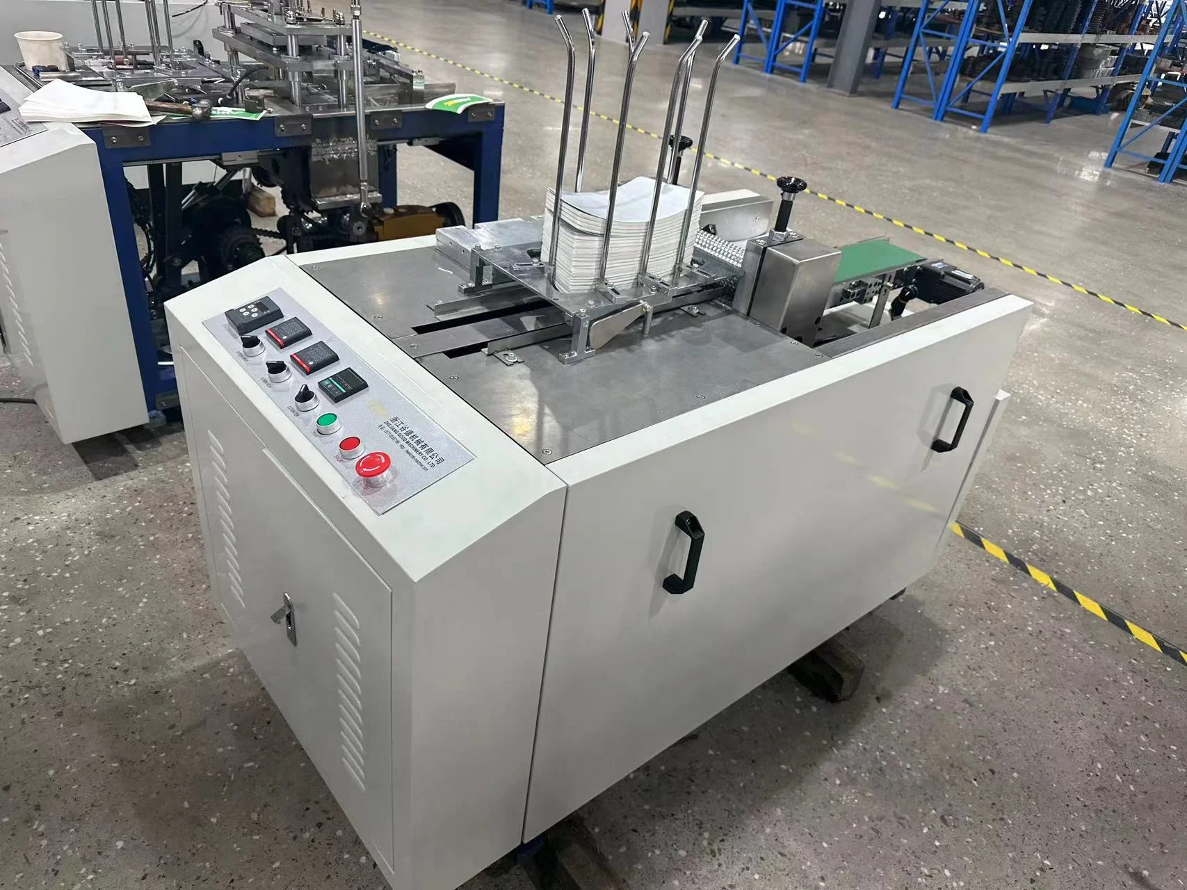 GD-T08 Greece Roller Type Embossing Double Wall Paper Cup Machine Speed 70-80pcs/min