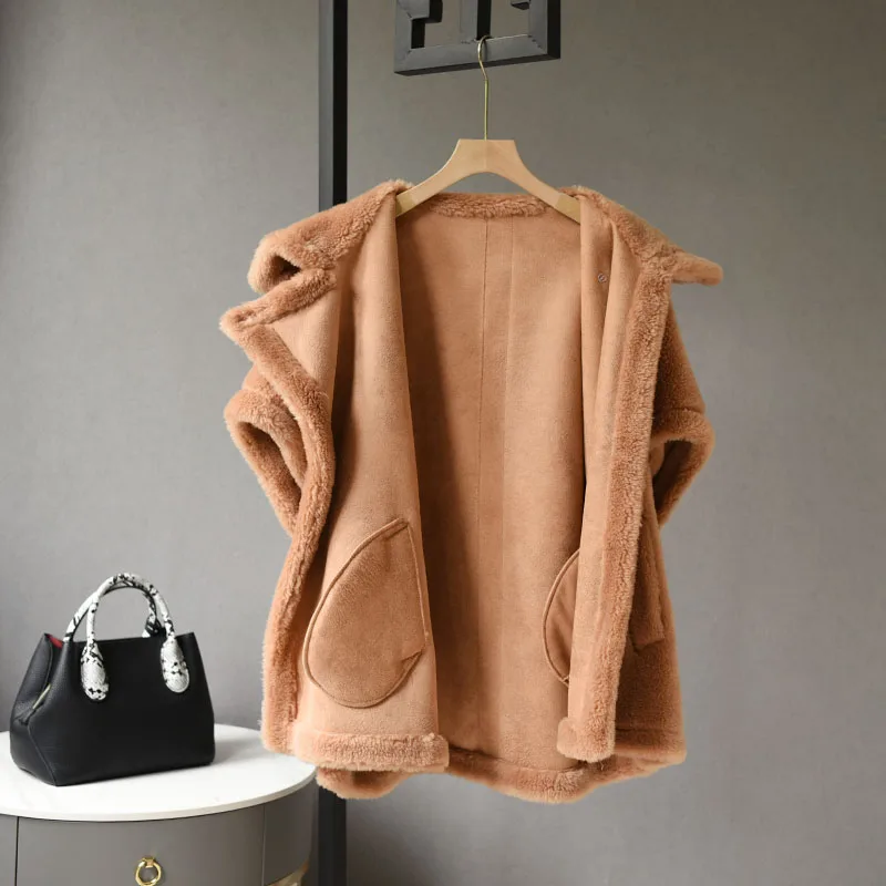 Custom Made Wholesale Loose Long Lamb Fur Poncho Cape Fashion Winter Women Lamb Sheep Wool Fur Coat