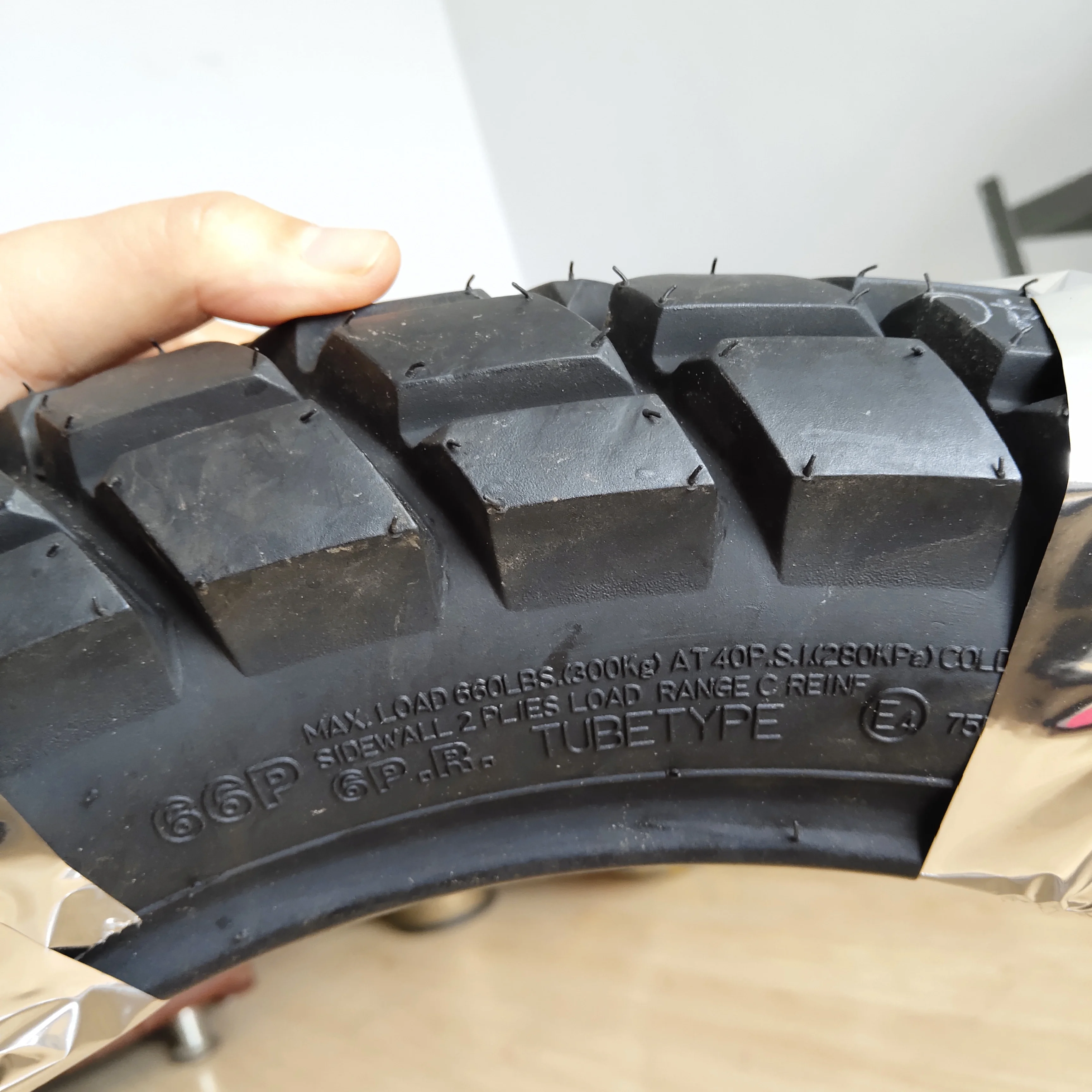 110/90-17 motorcycle tire