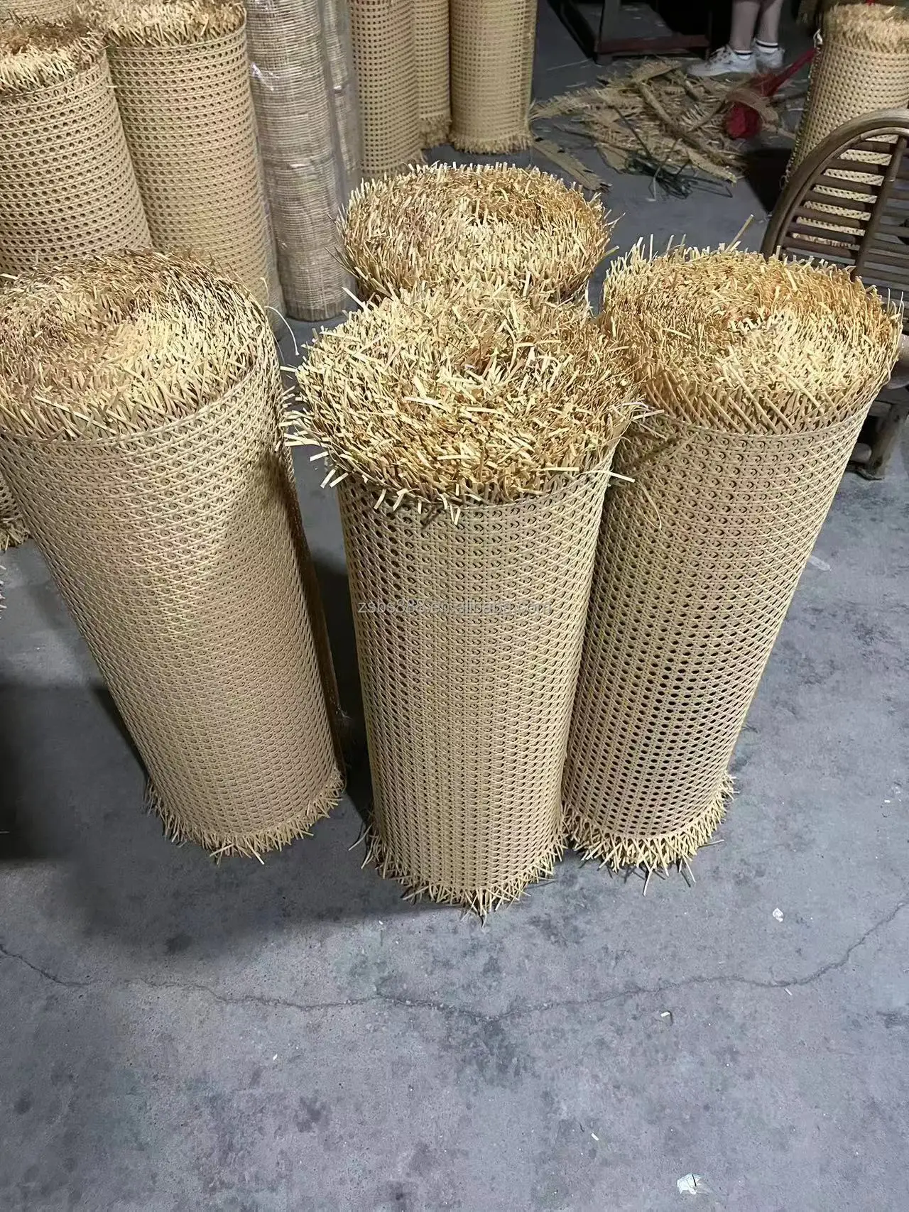 Wholesale hand-woven Good Quality Plastic  Rattan Webbing open Mesh Cane Rattan Webbing roll
