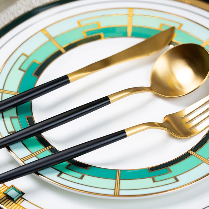 Nordic Dinner Set Wholesale Handmade Fine Bone China Wedding Plate Green Luxury Plate Set Tableware