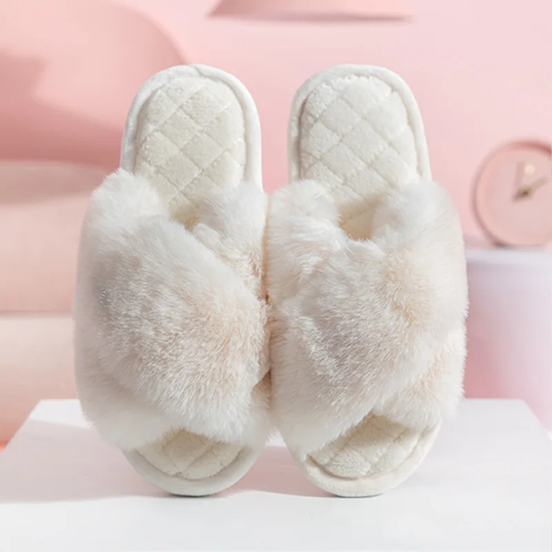 Selling well all over the world various types of low price winter warm plush home slippers for woman