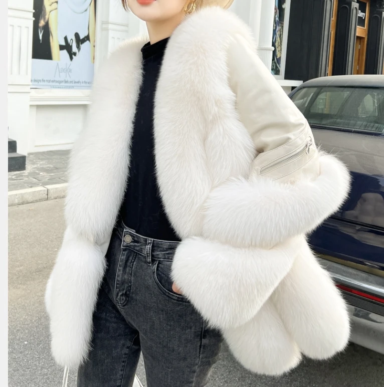Custom Warm Winter Real Luxury Fur Coats Leather Short Coat Jacket For Women Elegant