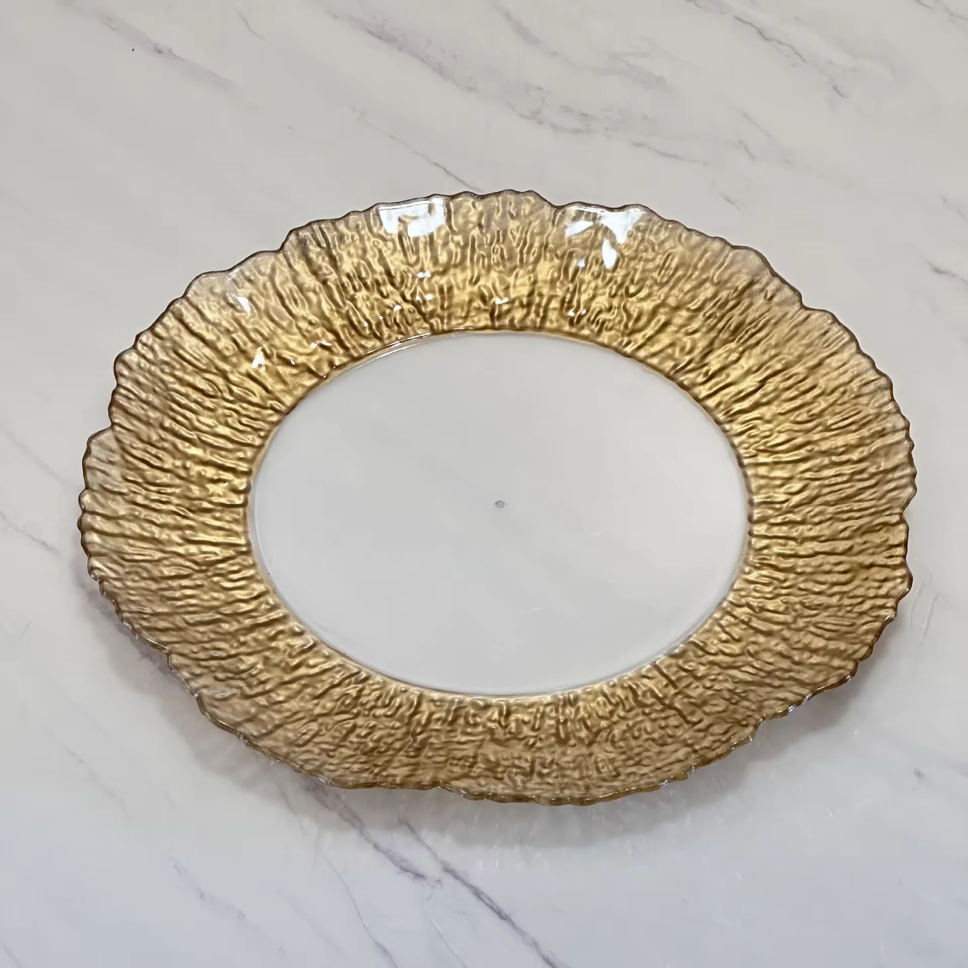 Wedding Decorate Gold Rim Acrylic Clear Transparent Charger Plates 13 Inches Round Dinning Table Plates