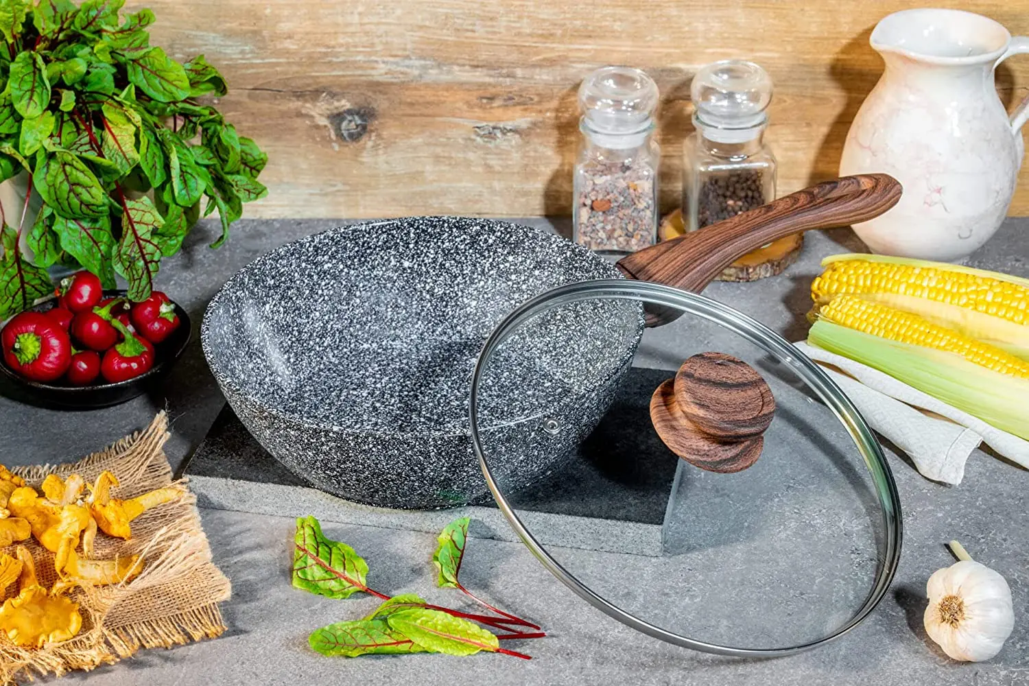 kitchen wear non stick aluminium wok pan nonstick marble coating cookware set  induction cooking wok with soft touch handle