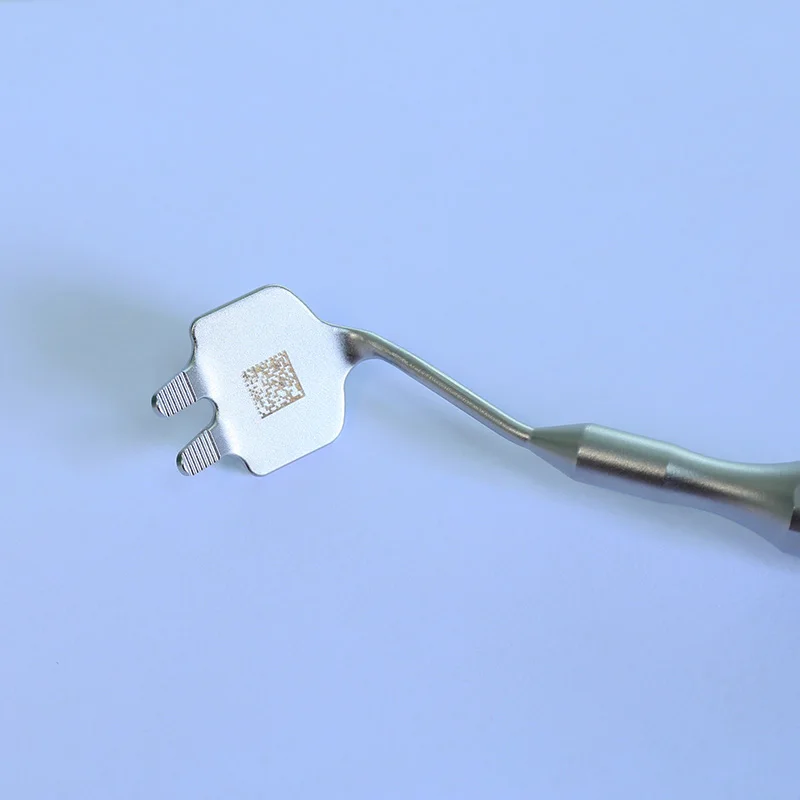 Dental hospital clinics use oral retractor