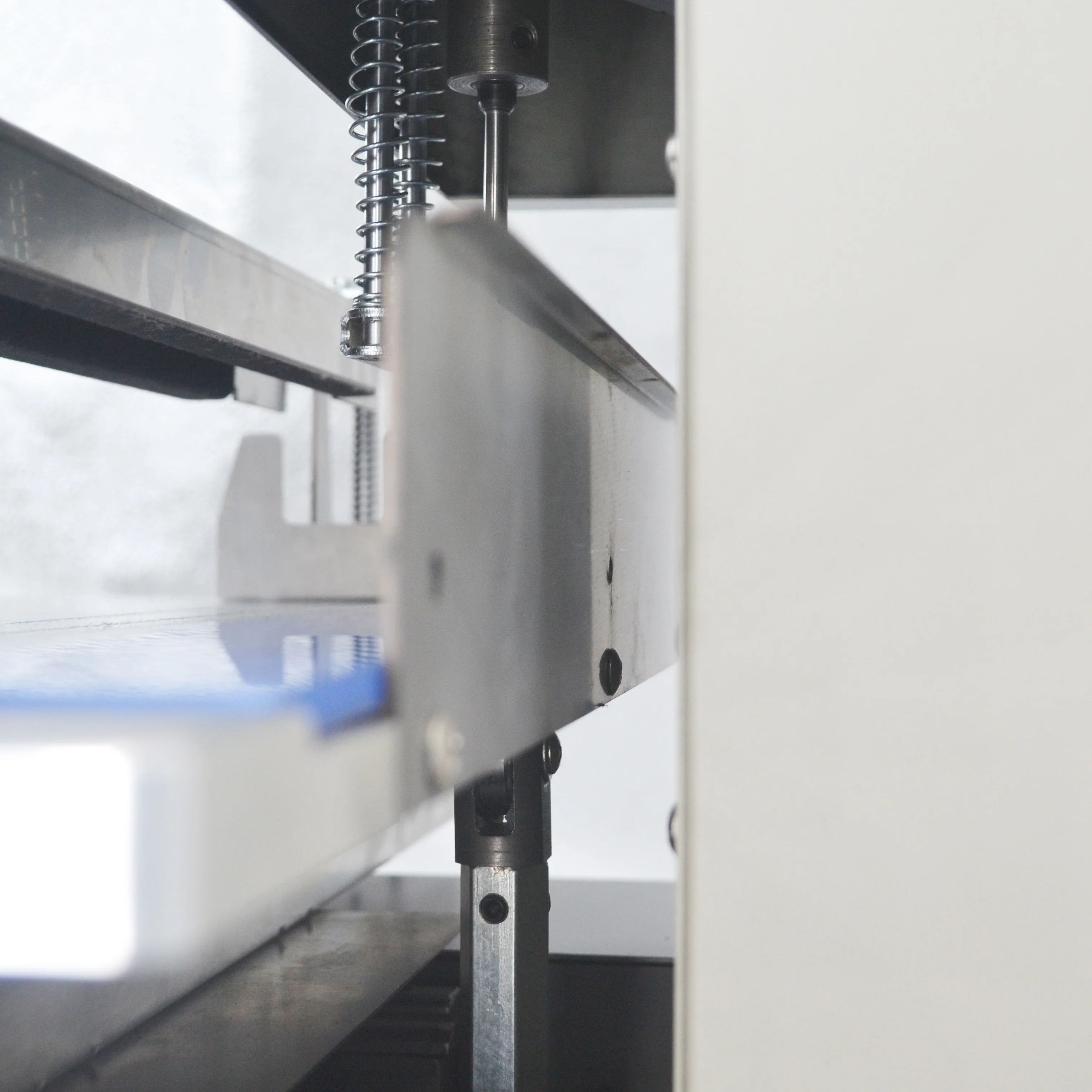 U-NC500  program-control paper hole puncher CNC intelligent paper punching machine