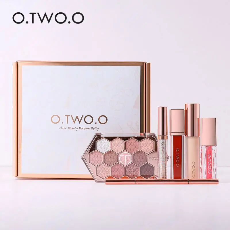 O.TWO.O Makeup Set Full Make up gift Box O.TWO.O Makeup Set Full Make up gift Box
