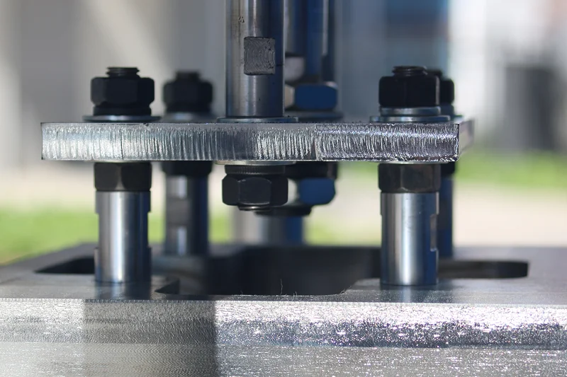 disposable customized fast food box making machine/disposable lunch box making machine made in China