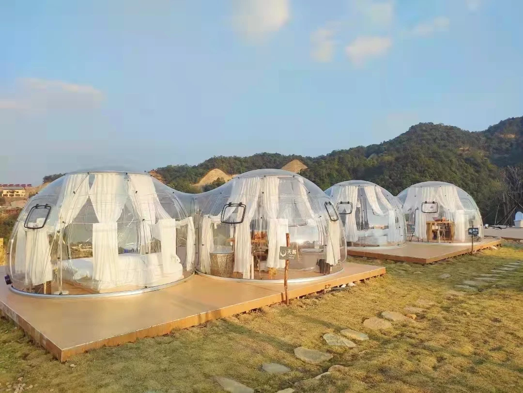 Polycarbonate Walk-in Garden Greenhouse Prefab Garden Dome Transparent Room Modern Family House For Hotel/Restaurant