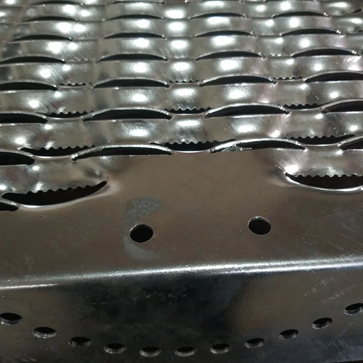 Galvanized Non-slip perforated plates/anti skid perforated floor (Huijin factory)