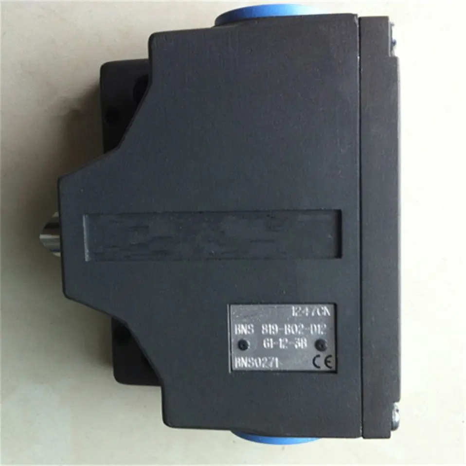 Mechanical multiple position limit switch BNS 819-B02-R12-61-12-10