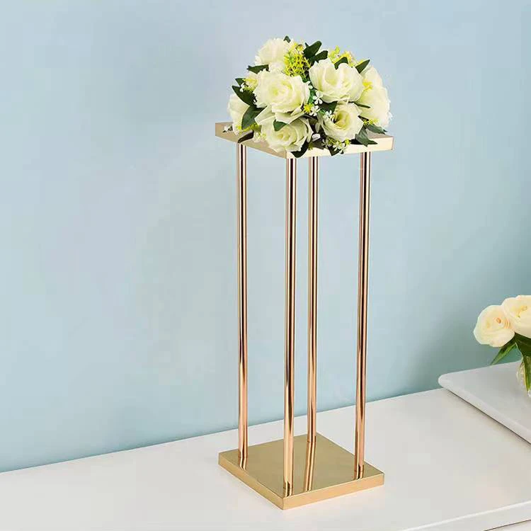 Металлическая подставка для свадебного стола