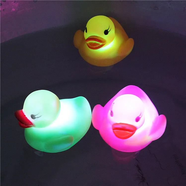 Baby Bath Water Toy Sparkling Led light PVC Rubber Duck Bath Toy Squeeze Floating Yellow Duck with Whistle